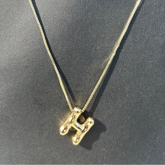 Jewelry - New letter “H” gold necklace - Hypoallergenic Water resistant